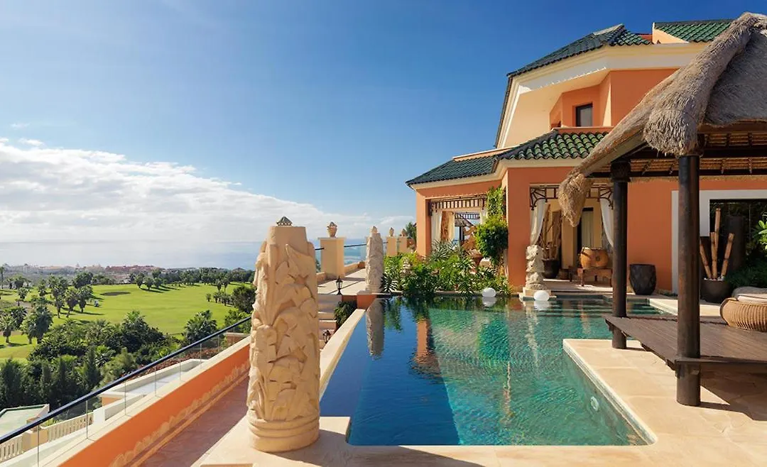 Royal Garden Villas, Luxury Hotel-1