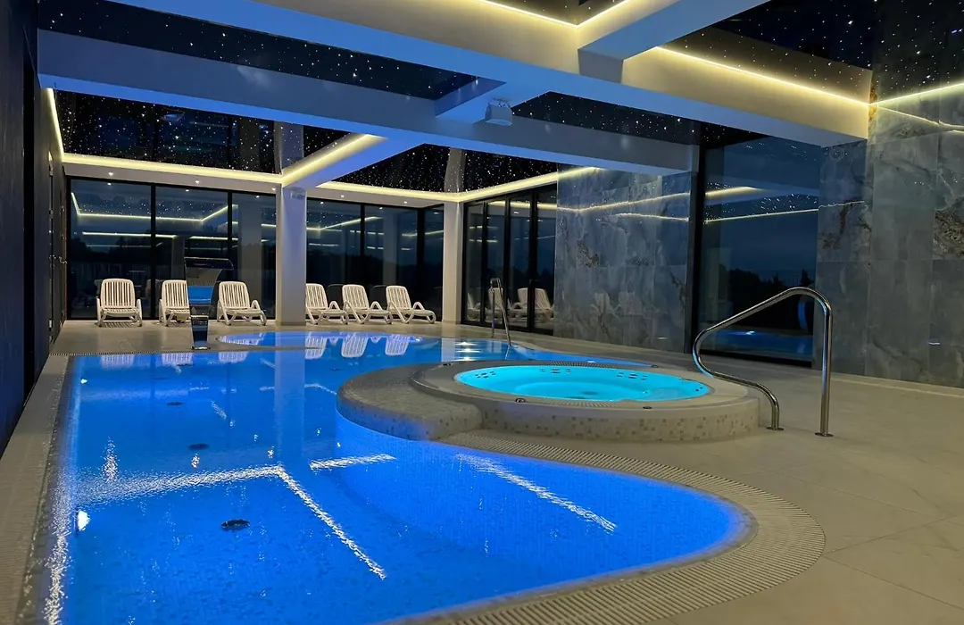 Villa Posh All Suites Hotel & Spa-1