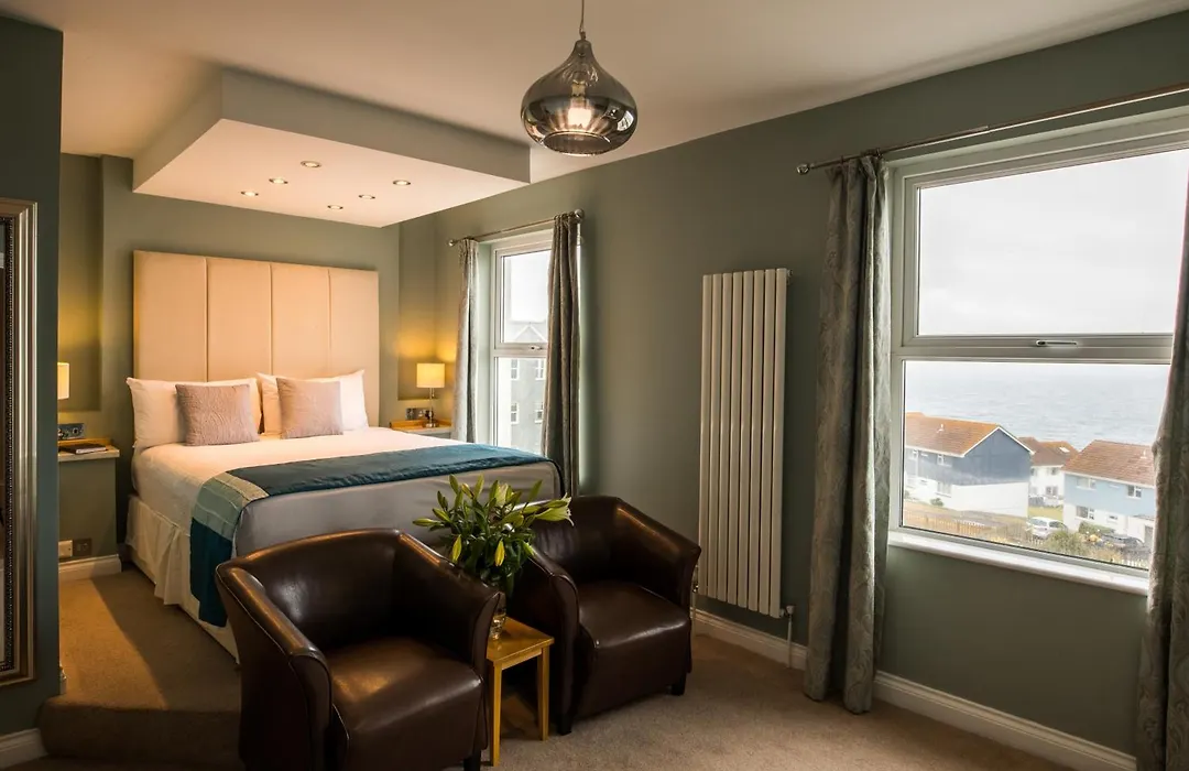 Pentire Newquay Cornwall Hotel-1
