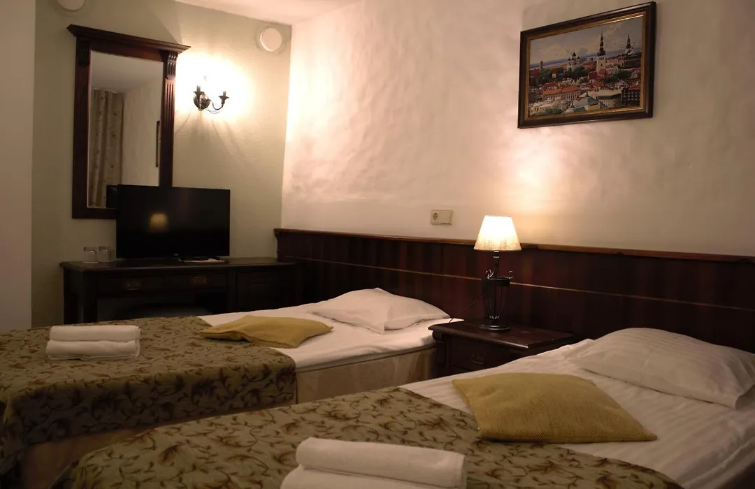 Taanilinna Hotell-1