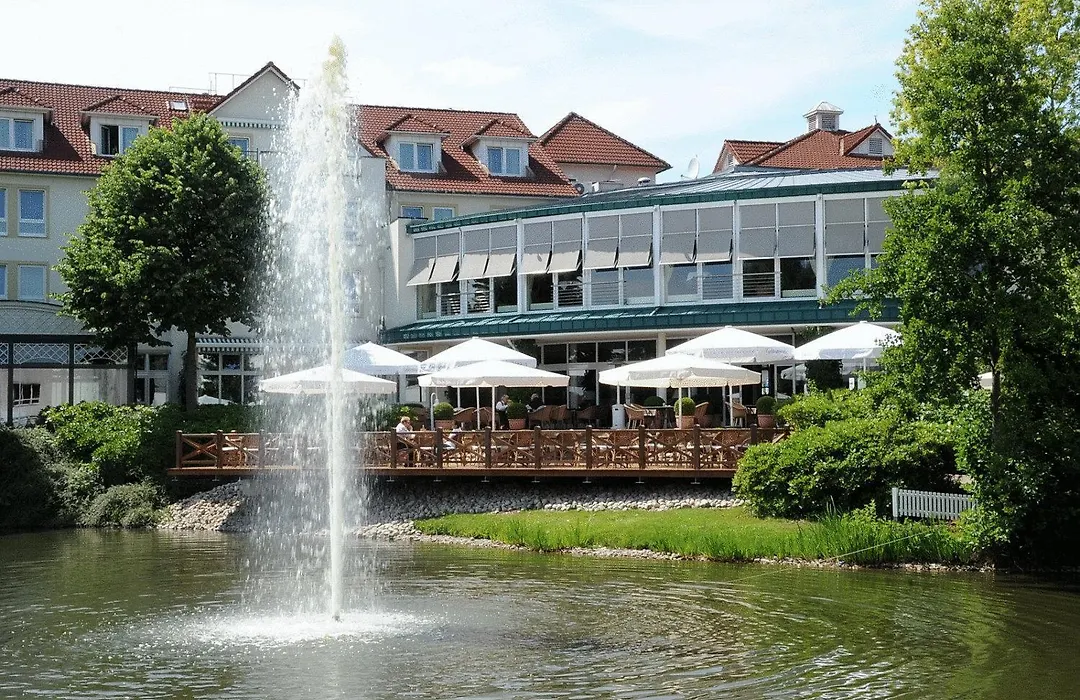 Court Hotel-1
