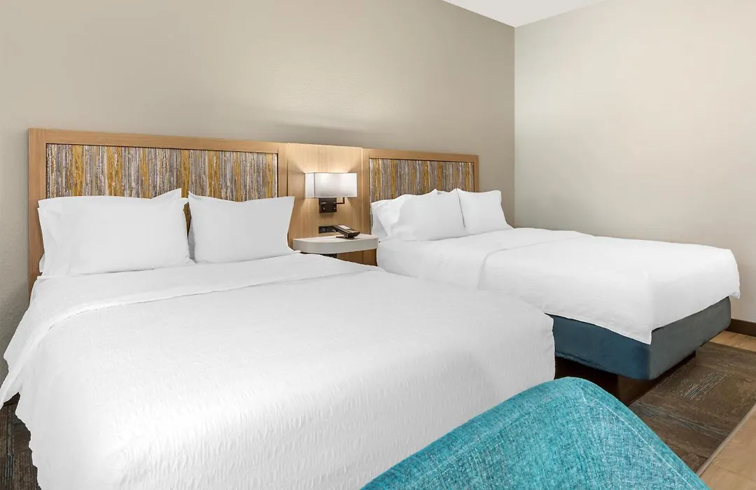 Hampton Inn Fort Myers-Airport&I-75-1