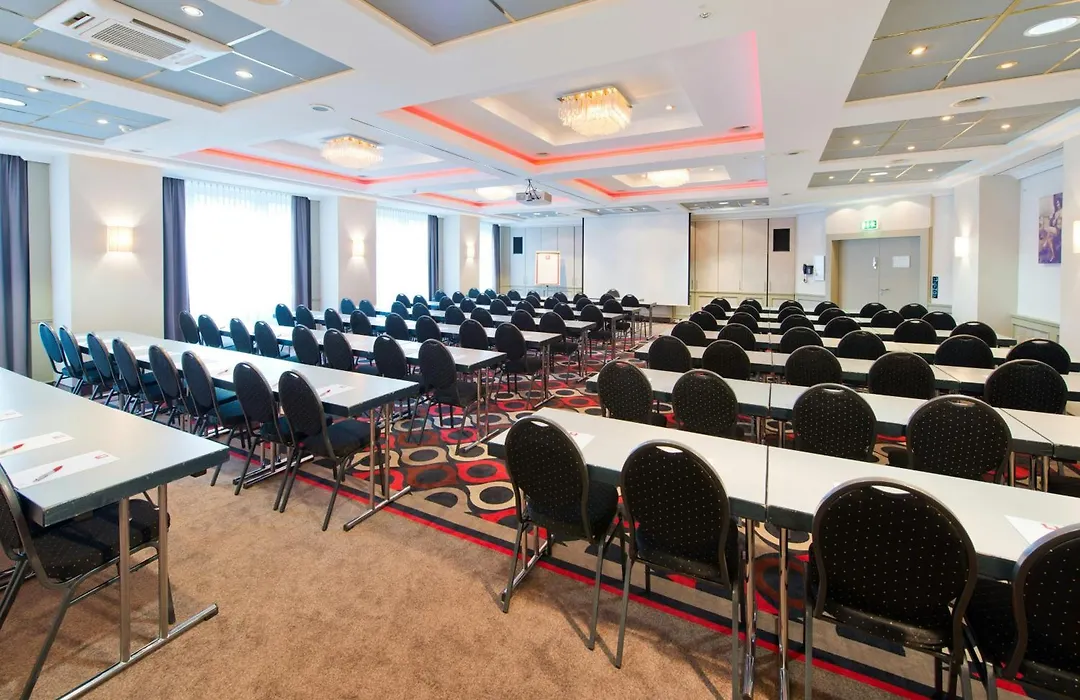 Leonardo Hotel Hannover Airport-1