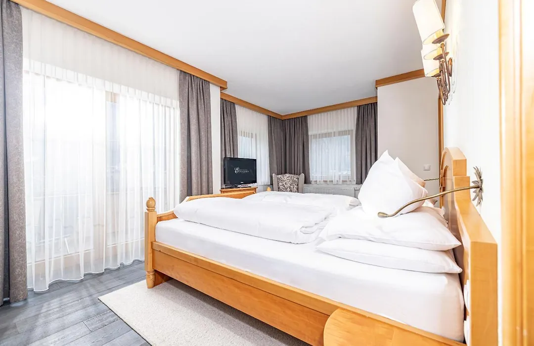 Hotel Edenlehen-1