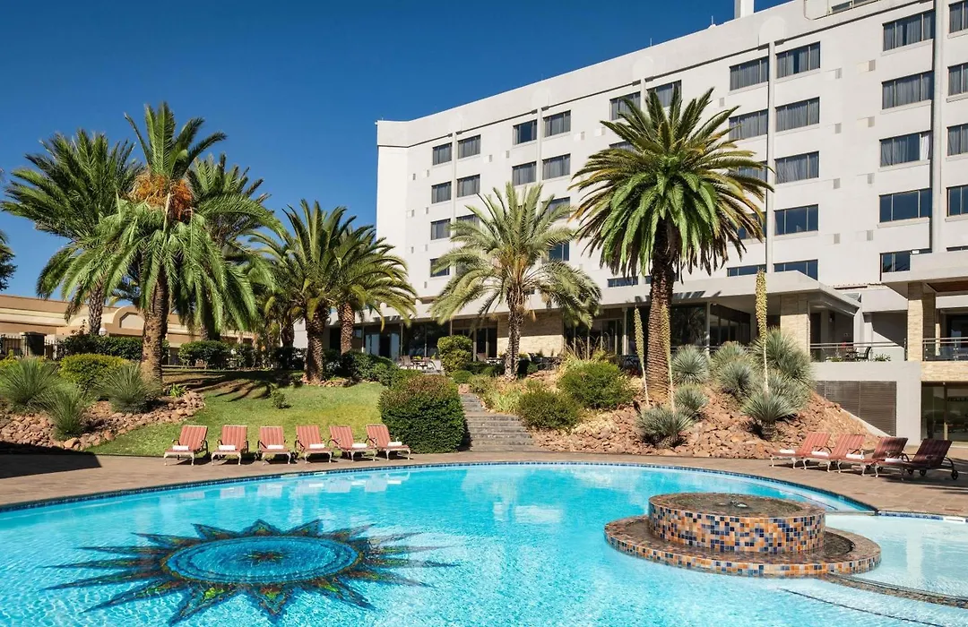 Moevenpick Hotel Windhoek-1