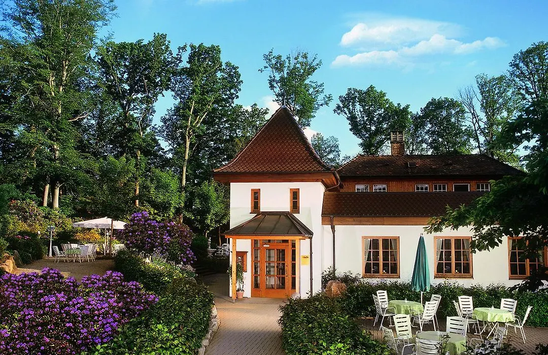 Waldcafe Hotel Restaurant-1
