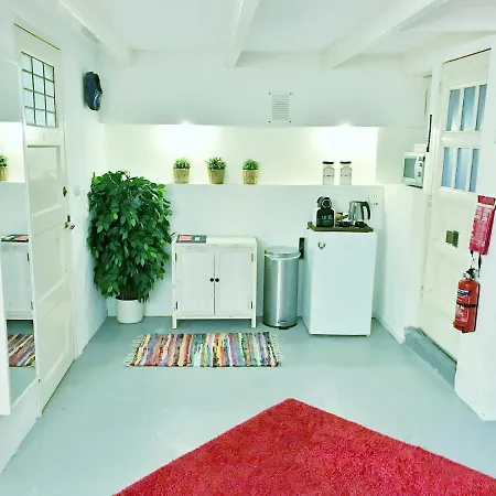 Amsterdam Home-2