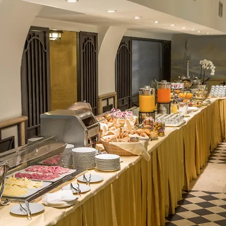 Hotel Savoy-3