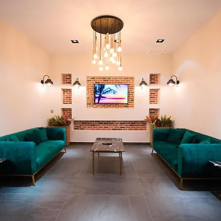 Hotel Amore-3