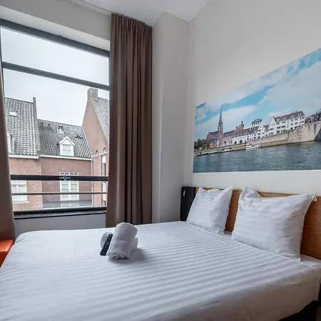 easyHotel Maastricht City Centre-3