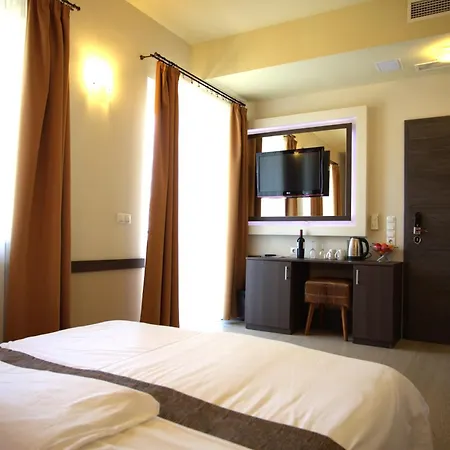 Hotel La Riva-3