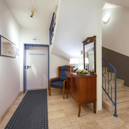 Hotel Ingeborg-3