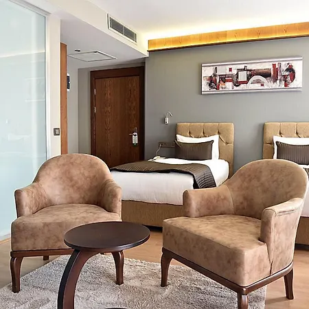 The Elegant Hotel-3