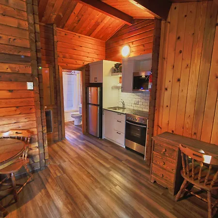 Jasper House Bungalows-2