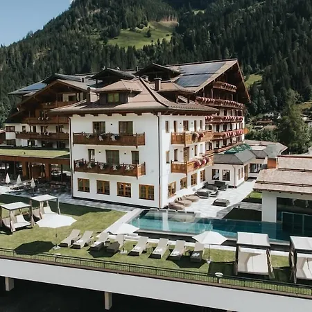 Hotel Tauernhof-2
