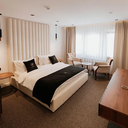 Plaza Boutique Hotel-2