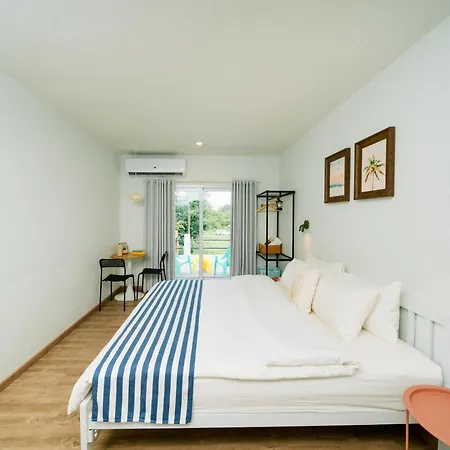 Nautical Home & Seashell House B&B-2