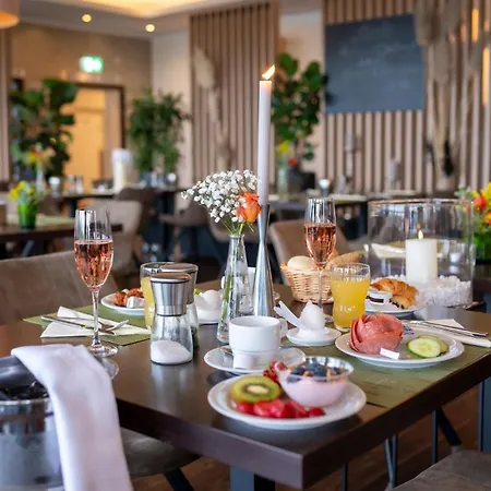 Hotel Rheingarten-2