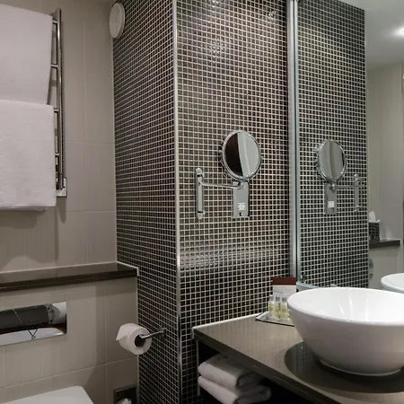 Doubletree By Hilton Stratford-Upon-Avon, United Kingdom-2