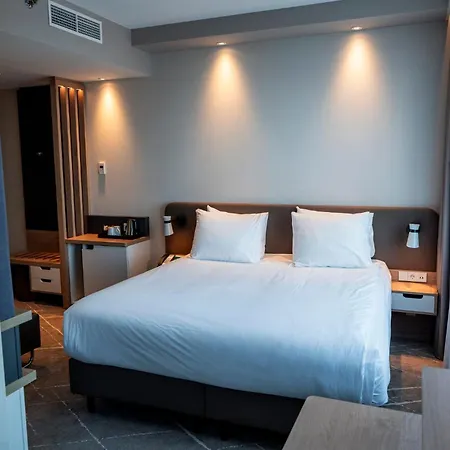 Holiday Inn - Eindhoven Airport-3