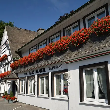 Hotel Haus Rameil-3