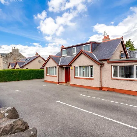 Lyndon Guest House-2