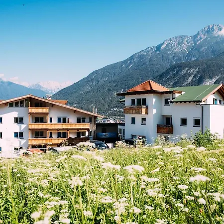 Pitzis Kinderhotel - Family Only-3