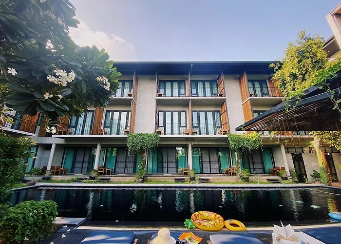 Lamphu House
