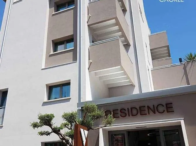 Jacuzzi-Hotel: Ninfea Wellness & Spa Residence