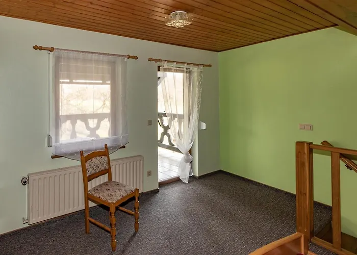 Hotel nahe College: Pension Lukask