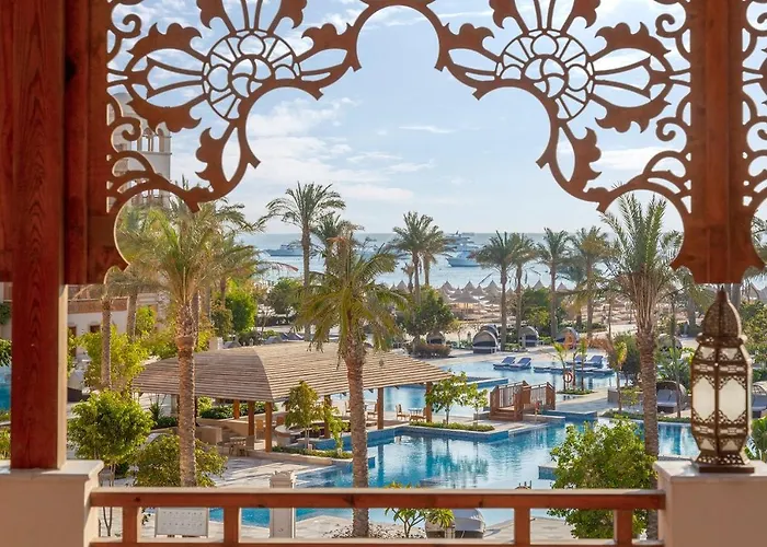 Strandhotel: Grand Palace - Couples Only 18 Years Plus (Adults Only)