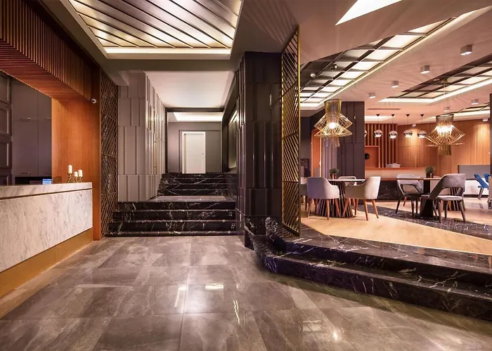 B Loft Hotel