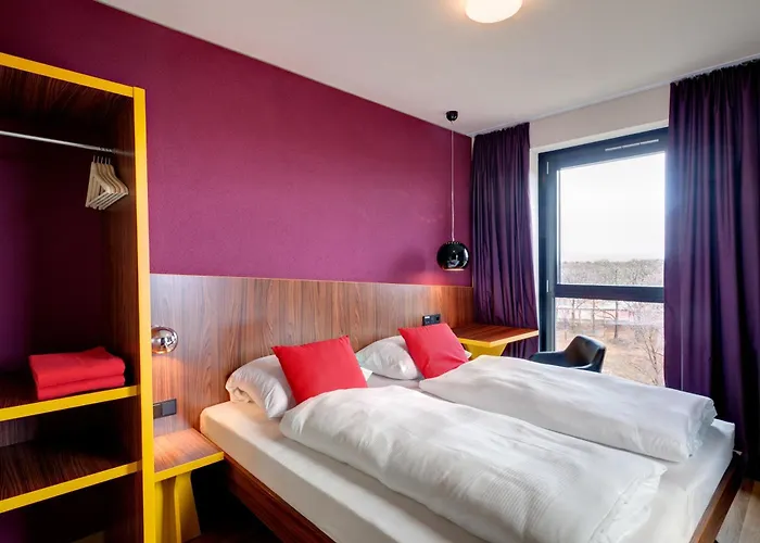 3-Sterne-Hotel: MEININGER Hotel Frankfurt Main / Airport