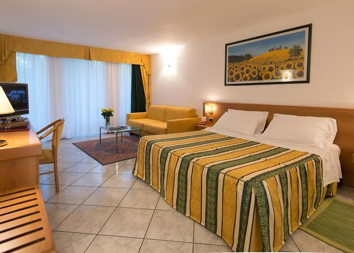 3-Sterne-Hotel: Hotel Capri Bardolino 3S