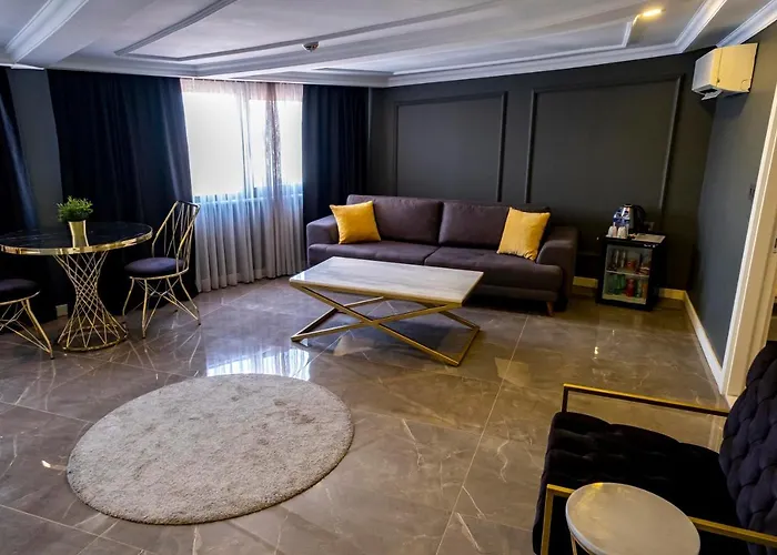 B Loft Hotel