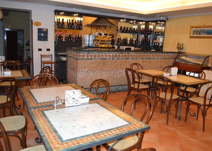 Strandhotel: Hotel Neapolis