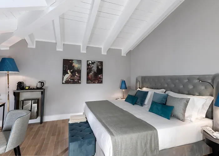 Resort: Hotel La Ville Rome