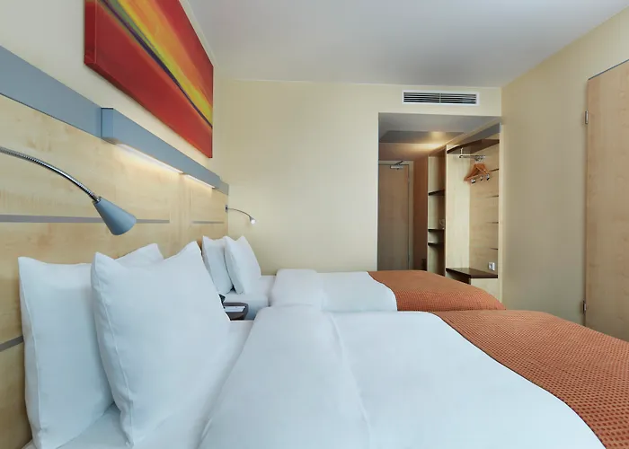 3-Sterne-Hotel: Holiday Inn Express Berlin City Centre West