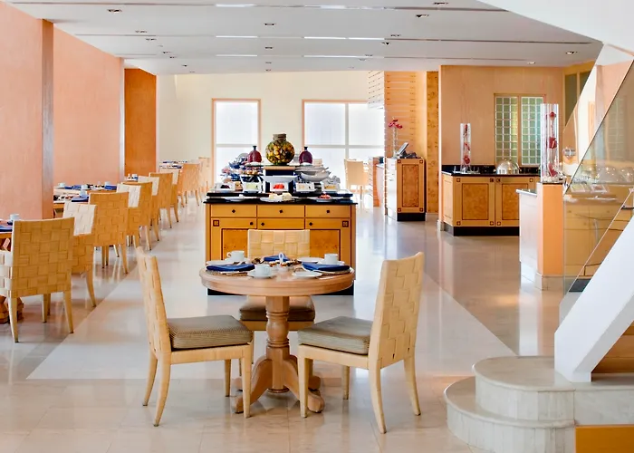 Hotel nahe Flughafen: Dusit Thani Dubai