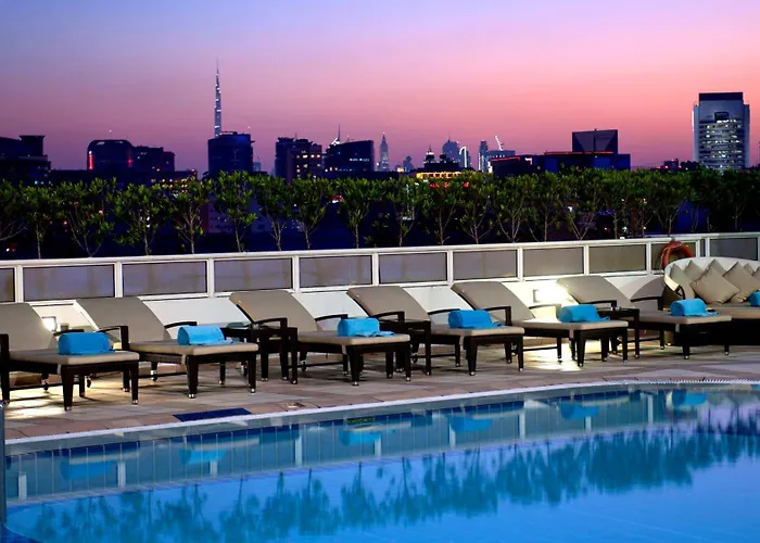 Golf Hotel: Crowne Plaza Dubai Deira By Ihg
