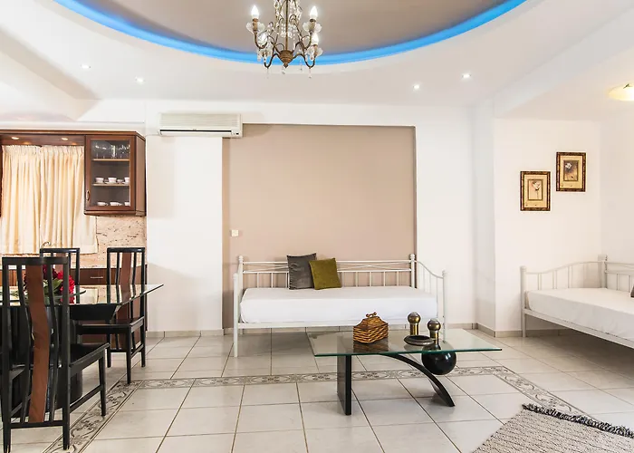 Yiannis Manos Resort