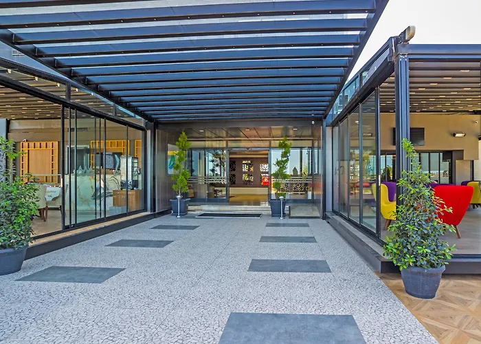Hotel nahe College: Alesha Suite Otel