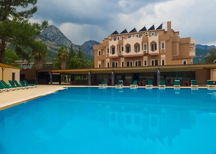 4-Sterne-Hotel: Alexius Beach Hotel