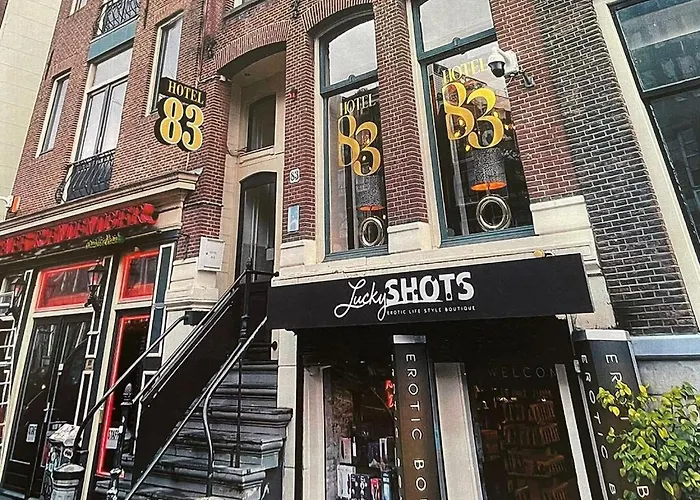 Günstiges Hotel: Hotel 83