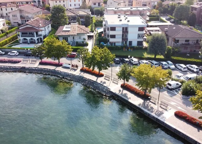 Apartment: Apartment Bardolino Lake Front