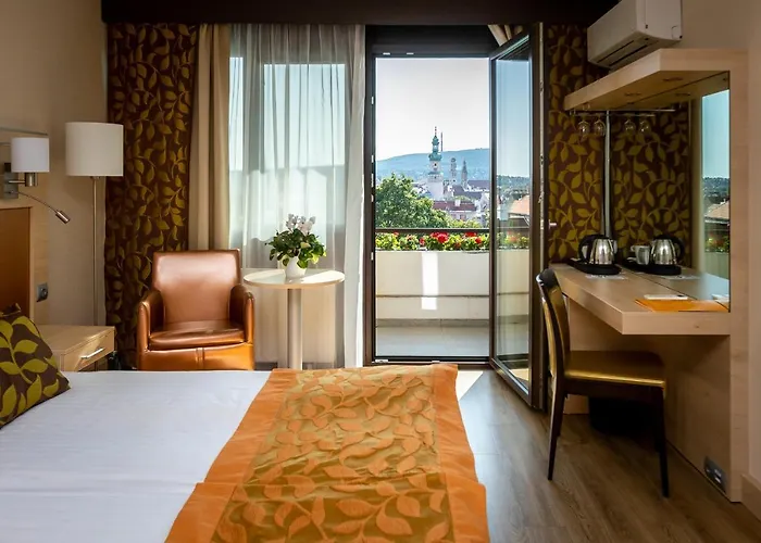 Strandhotel: Hotel Sopron