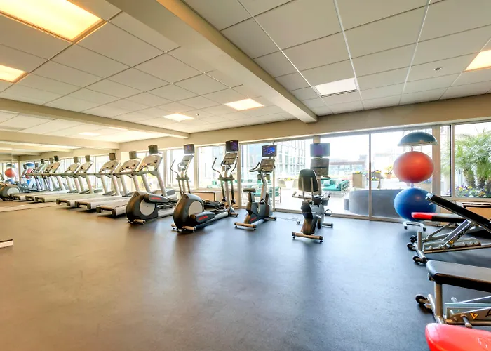 Holiday Inn - Golden Gateway Newly Renovated With No Resort Fee