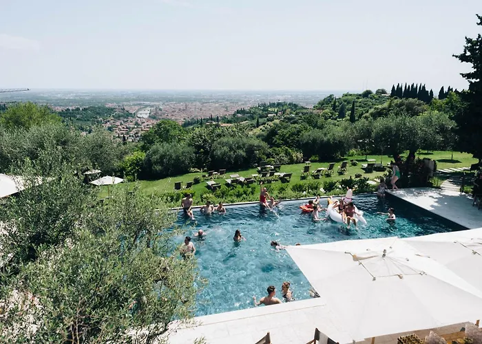 Private Villa: Corte San Mattia