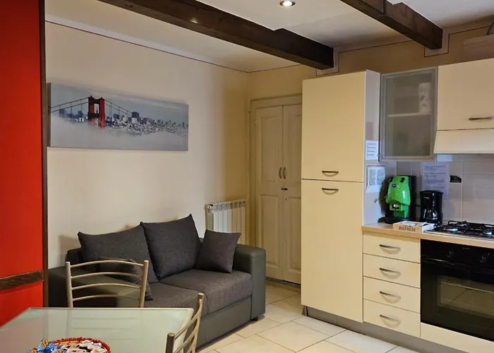 Ferienvermietung: Fiore Rosso