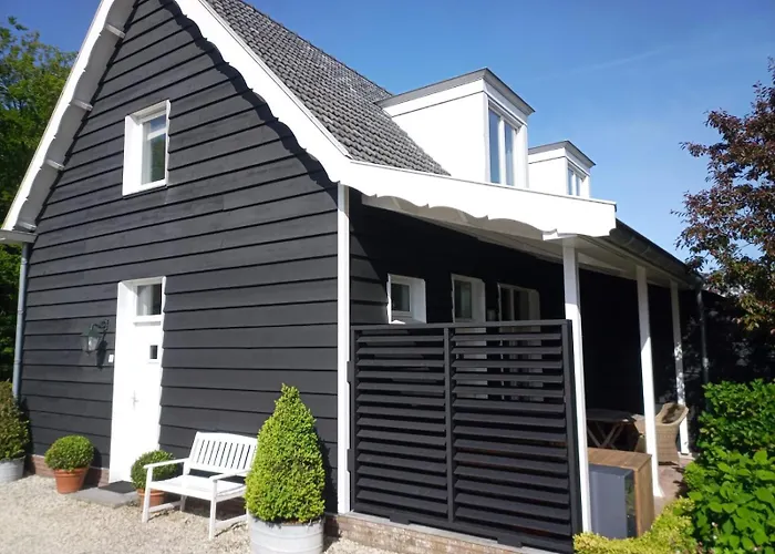 3-Sterne-Hotel: Villa Magnolia